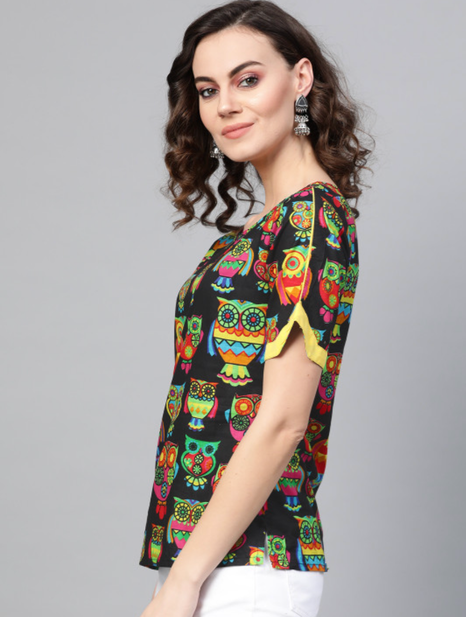 Women Black & Green Printed Top - Image 3