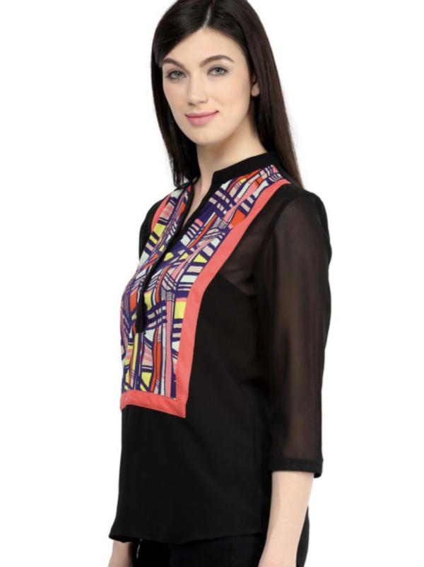 Women Geometric Printed Mandarin Collar Crepe Top