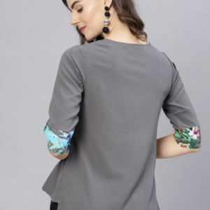 Women Floral Print Casual Top - Image 4